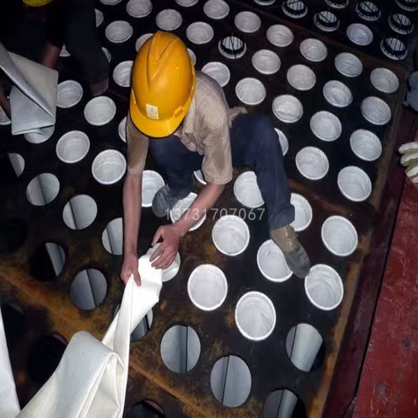 鍋爐電改袋除塵器濾袋布置和花板設計 鍋爐電改袋除塵器濾袋布置和花板設計