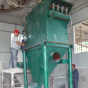 山東青島蔡經理定購的膩子粉、外墻涂料車間除塵器已發(fā)貨